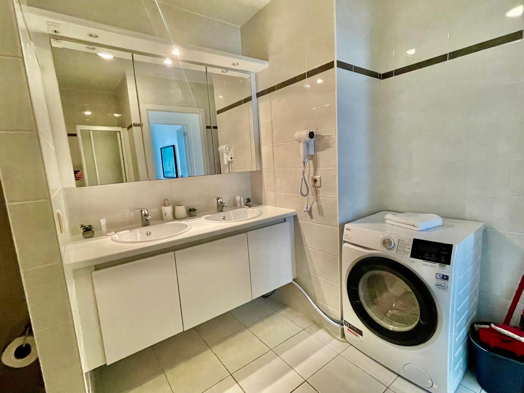 3Br Zeedijk Apartment Ocean View Blankenberge Zewnętrze zdjęcie